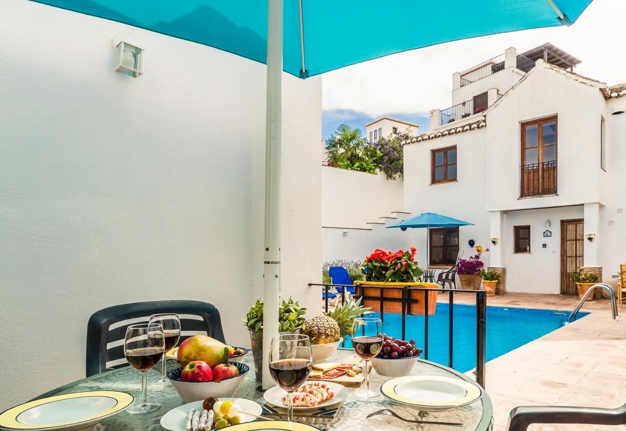 Casa Mundo - 16Th Century Traditional White Village House With Pool Pinos del Valle Exterior foto
